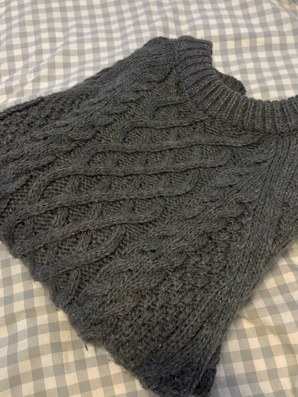 H&M Gray Turtleneck Sweater